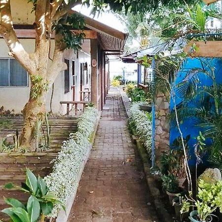 Reddoorz At July'S Haven Seaside Pension Camiguin Mambajao Exterior foto